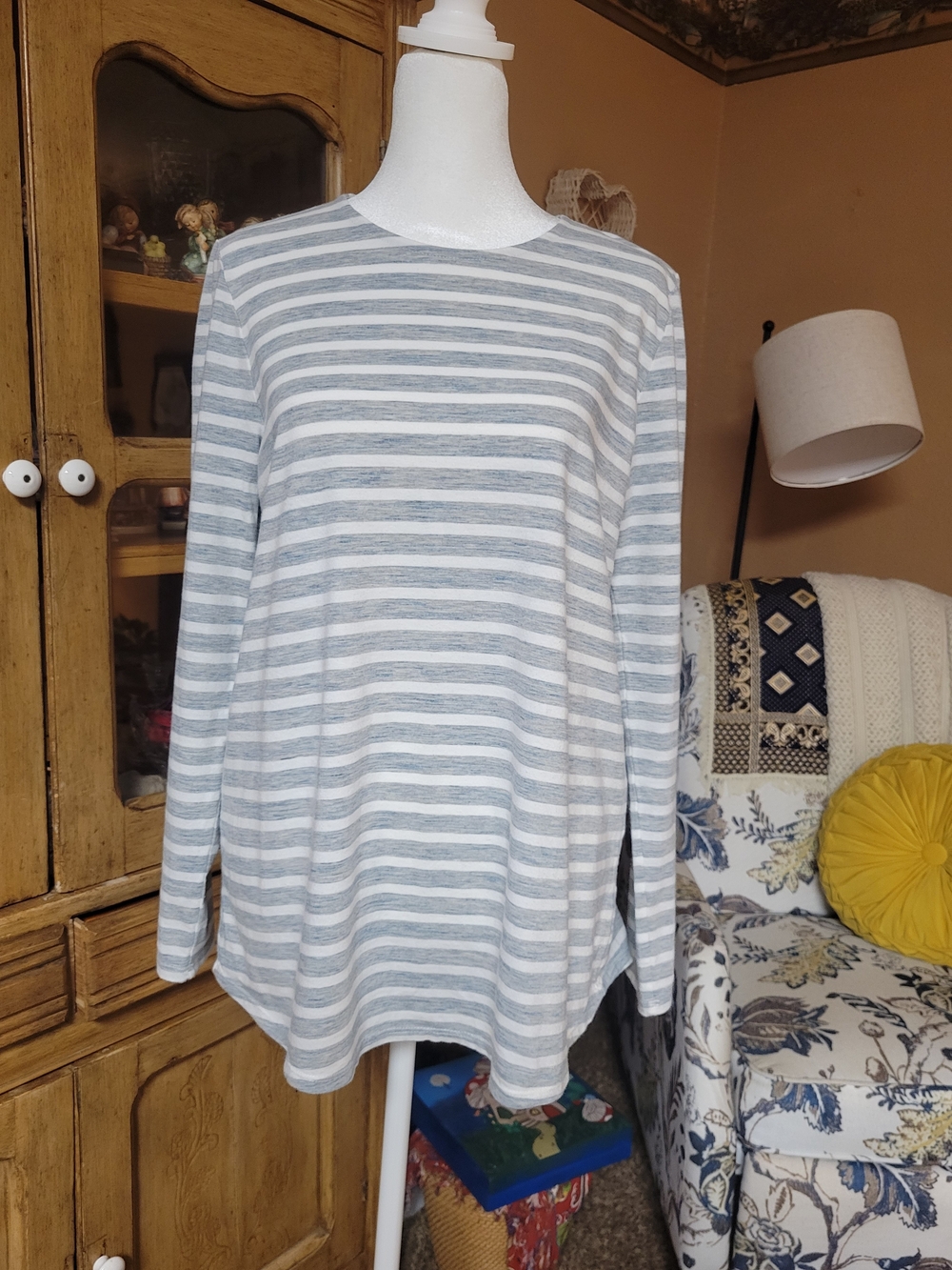 Pure Jill Gray White Striped Shirttail Long Sleeve Tee M
